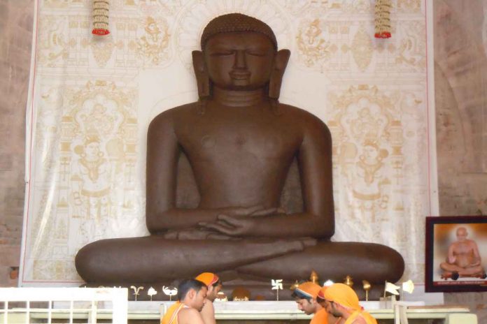 जैन धर्म के प्रथम तीर्थंकर - भगवान ऋषभदेव